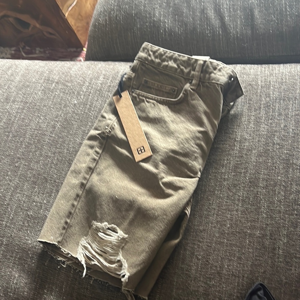 Ksubi shorts (MENS) BRAND NEW NEVER WORN
